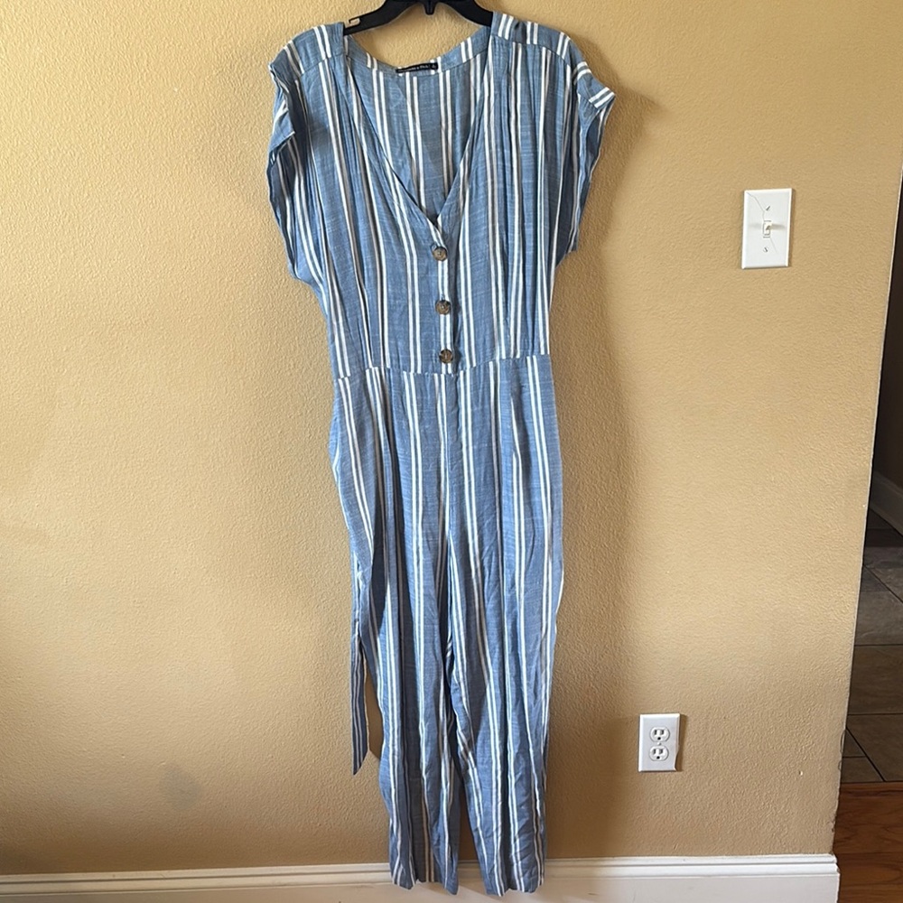 Abercrombie & Fitch Blue and White jumpsuit